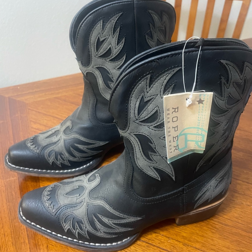 ROPER Womens Amelia Snip Toe Western Cowboy Boots Ankle Low Heel 1-2" - Black